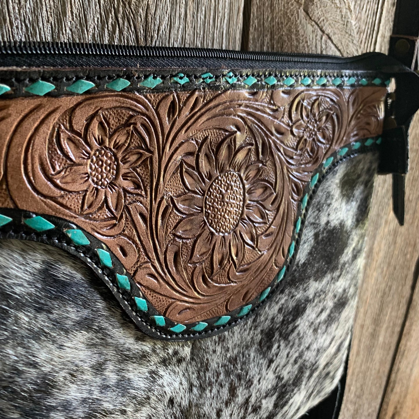 Cowhide Tooled Fringe Purse with Turquoise - 02