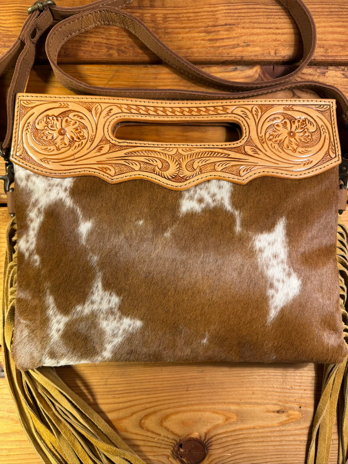 Light Tooling Cowhide Purse - LP05
